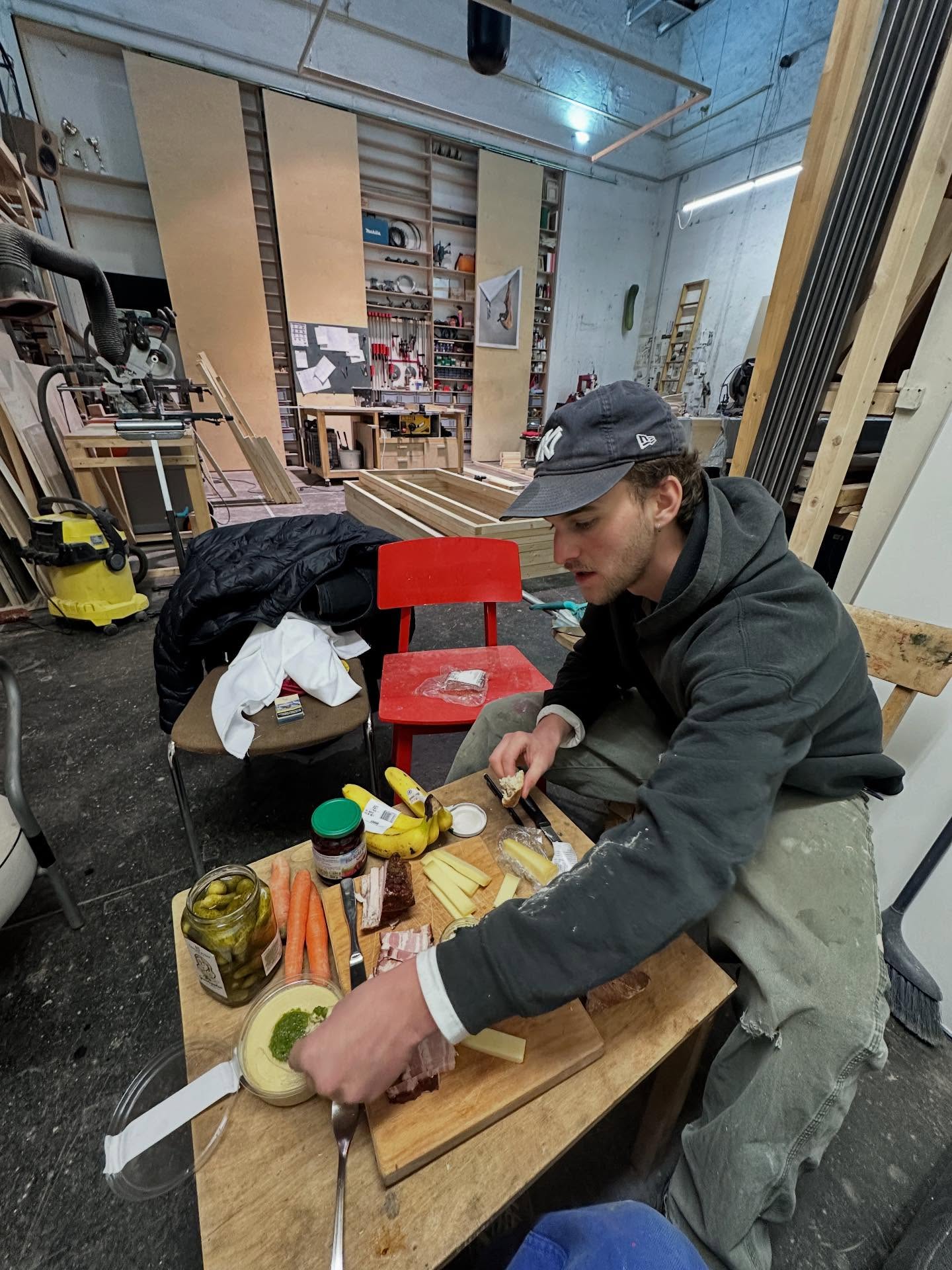 Niklas Rechfelden bei der Arbeit